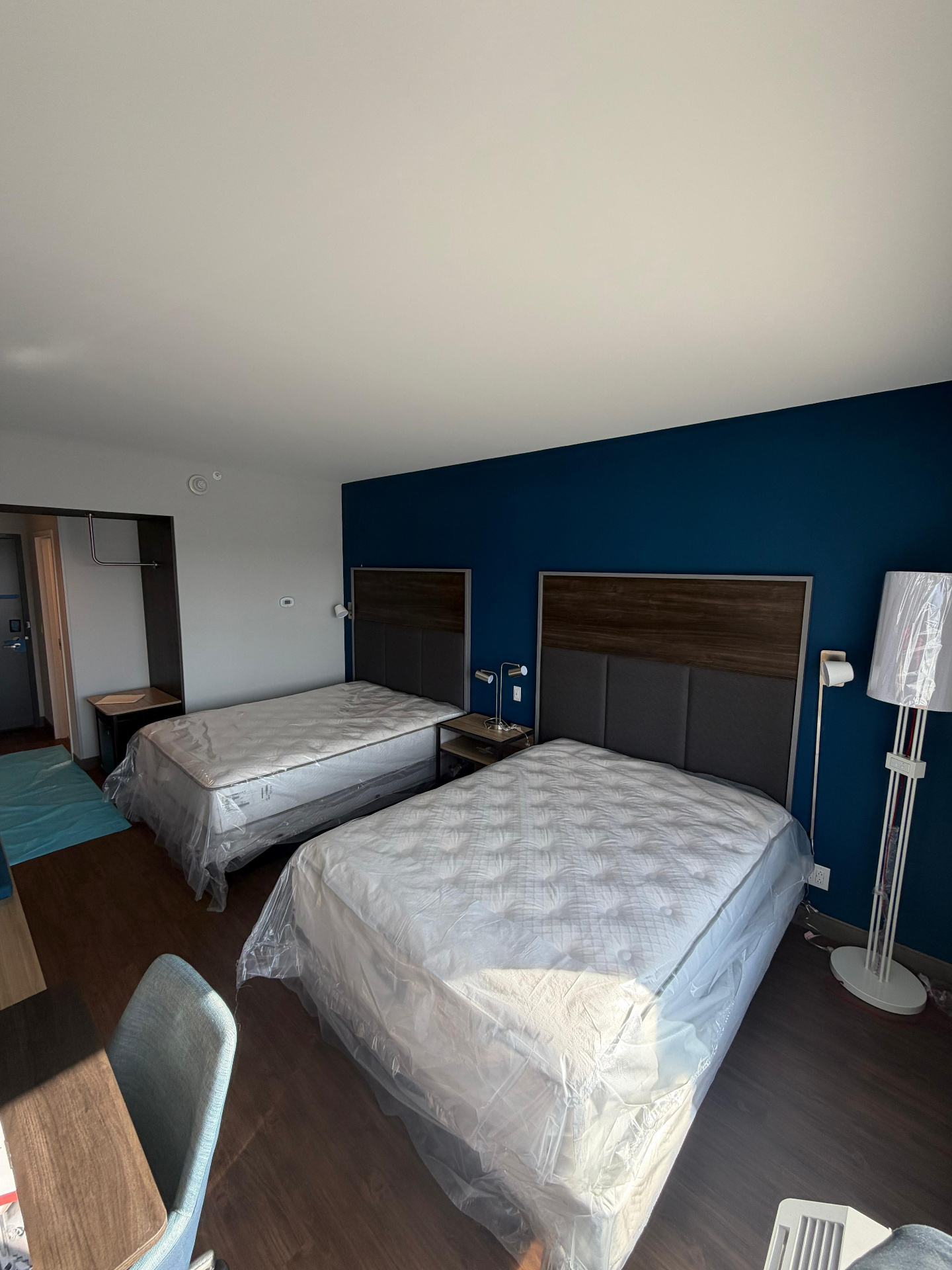 Modern Hotel Bedroom